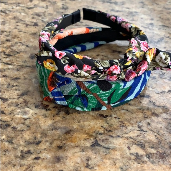 New 2 Floral headband - Picture 1 of 4